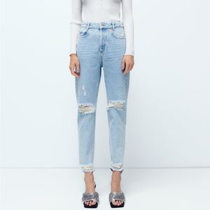 Ripped mom fit jeans
